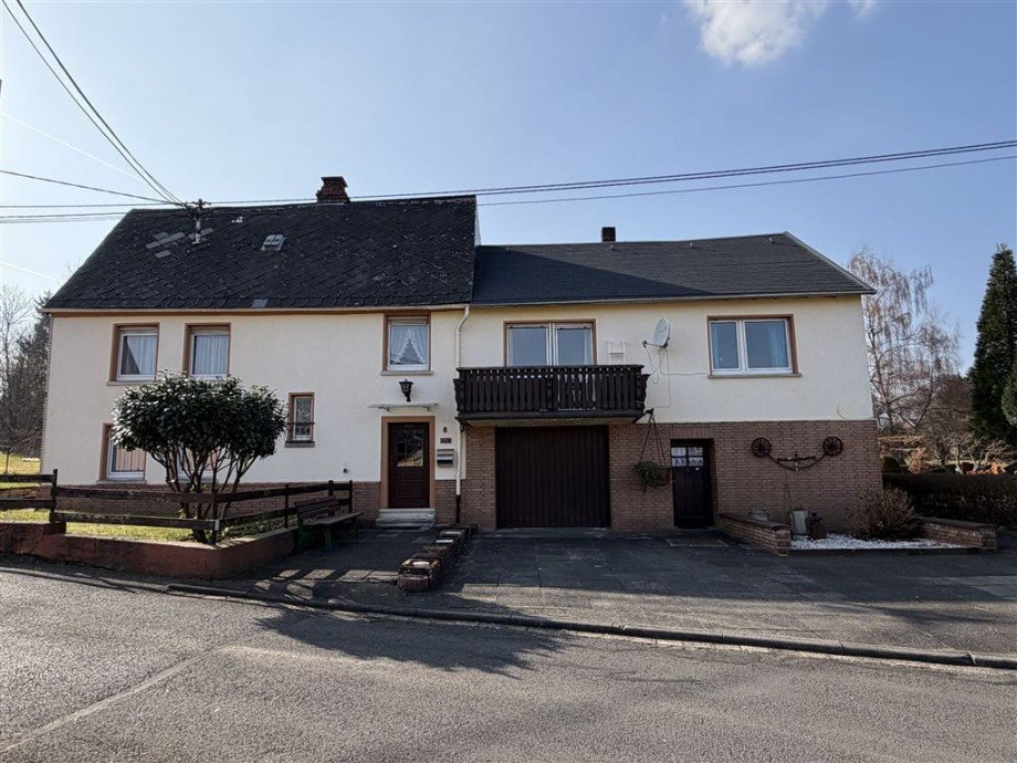 Front Einfamilienhaus Langenhahn , Westerw