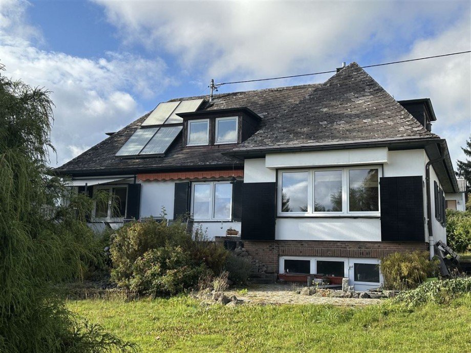 Hinten Einfamilienhaus Rennerod , Westerw