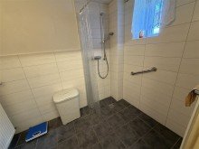 Bad EG N�he Rennerod! Einfamilienhaus mit Potenzial, Garagen und Garten!