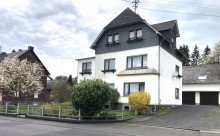 Vorderseite Bad Marienberg! Gro�es Wohnhaus - Mehrfamilienhaus, baulich TOP, gepflegt!