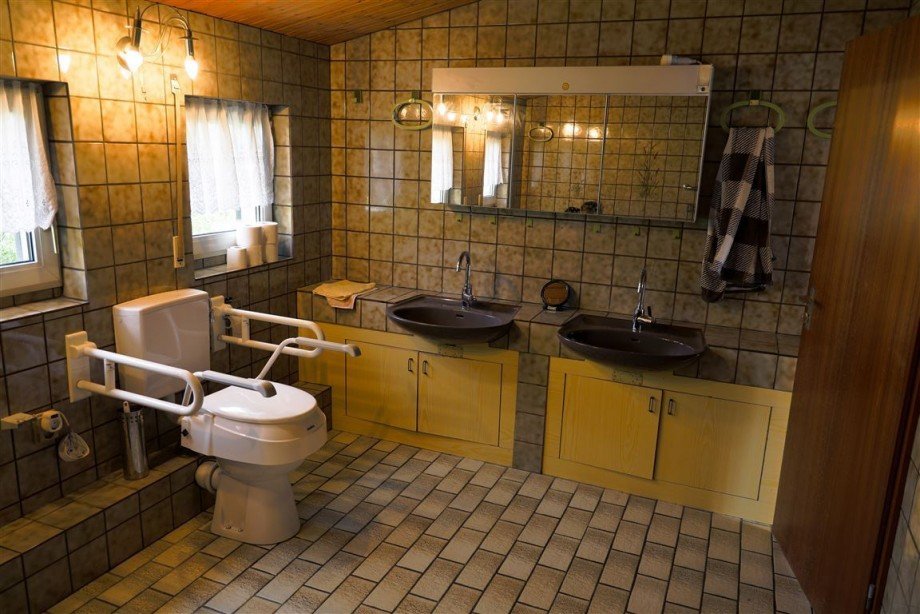 Bad OG Einfamilienhaus Caan