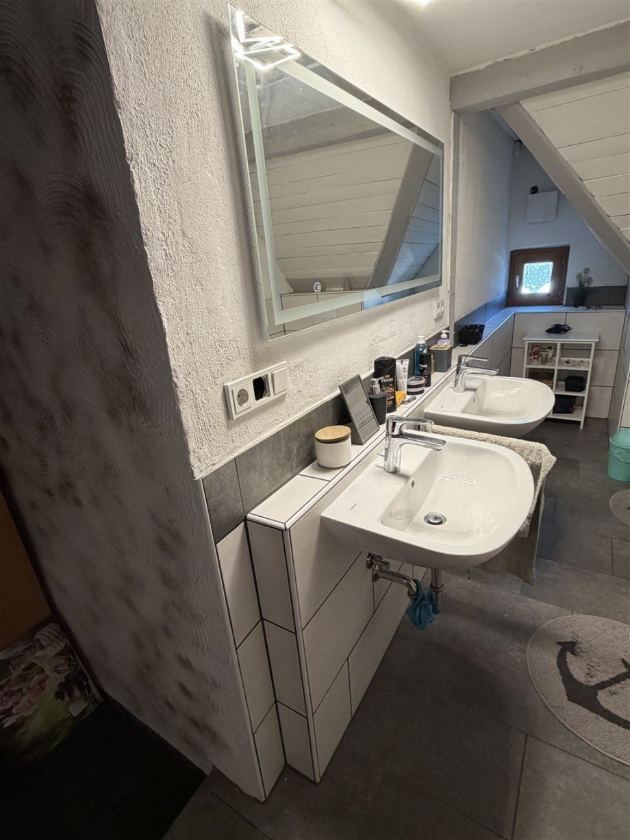 Badezimmer Einfamilienhaus H�hn