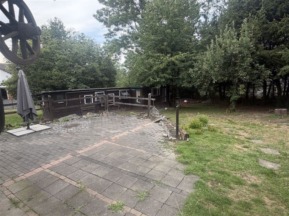 Garten Einfamilienhaus Fluterschen